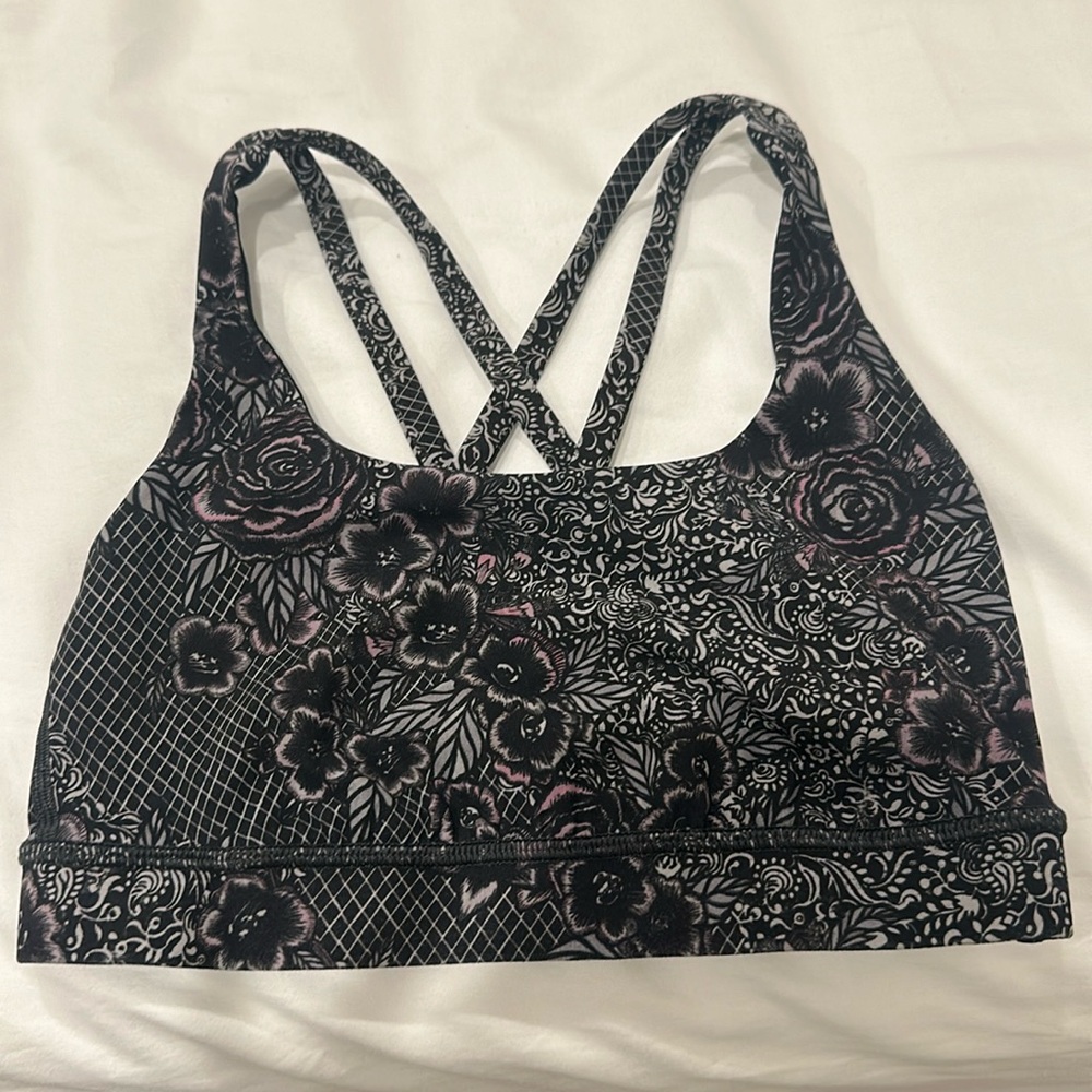 Lulu lemon sports bra